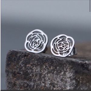 🔥5 for $25🔥 Stainless Steel Rose Earrings